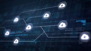 Pipeline DevOps integrado com múltiplas nuvens públicas.